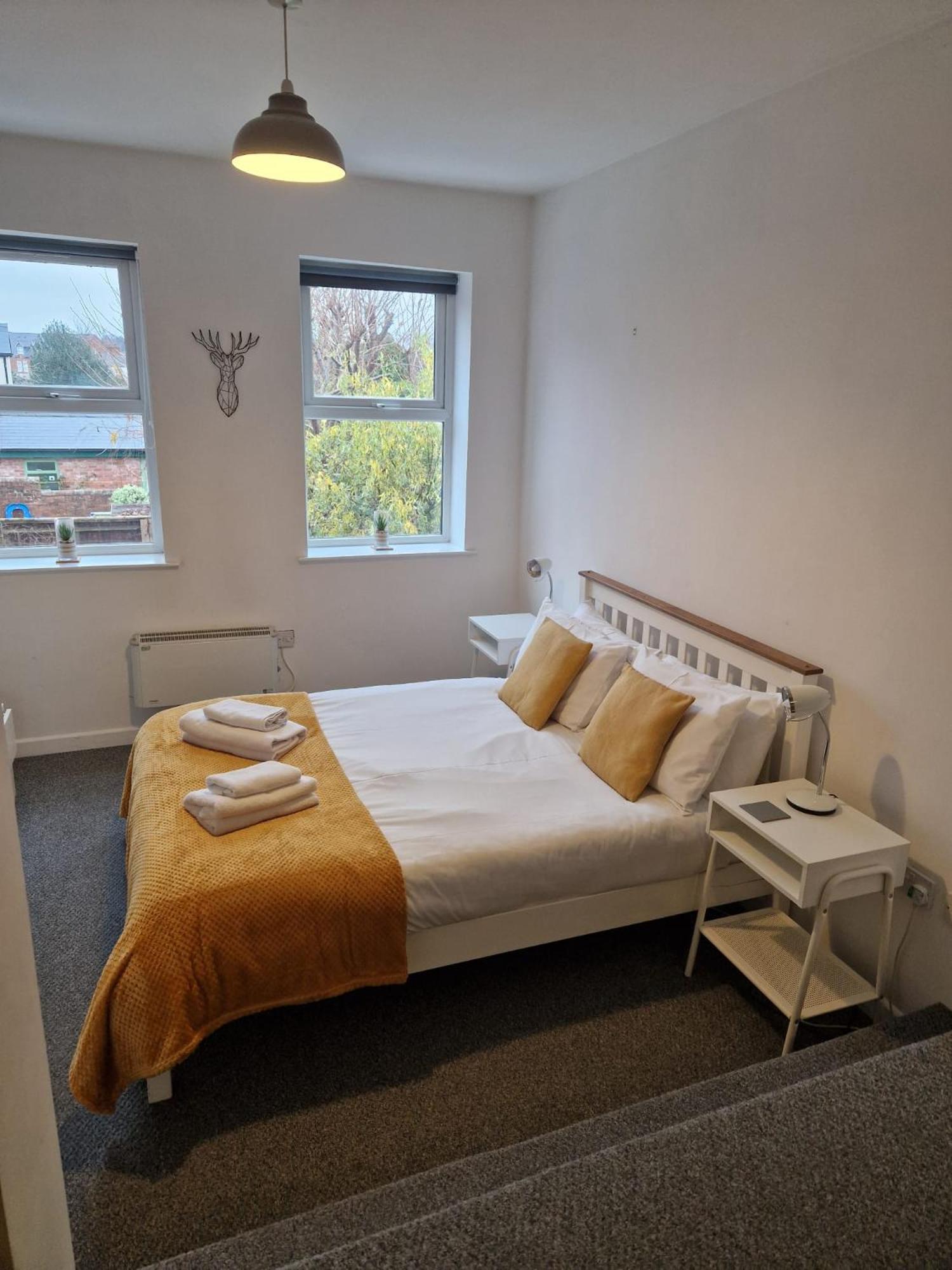 Hereford City - Victory Apartment - Modern Studio In Vibrant Popular Area Of Hereford - Hosted By Rentmyhouse מראה חיצוני תמונה